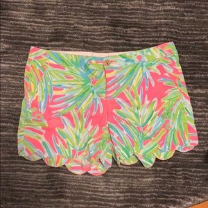 Lilly Pulitzer scalloped shorts, size 10